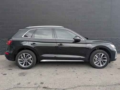 2023 Audi Q5 45 S line Premium