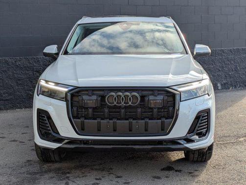 2026 Audi Q7 55 Premium Plus