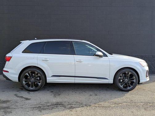 2026 Audi Q7 55 Premium Plus