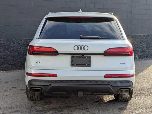 2026 Audi Q7 55 Premium Plus