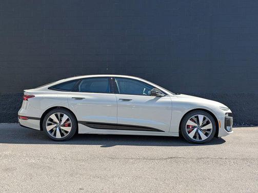2025 Audi S6 e-tron Premium