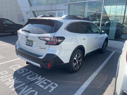 2021 Subaru Outback Touring XT