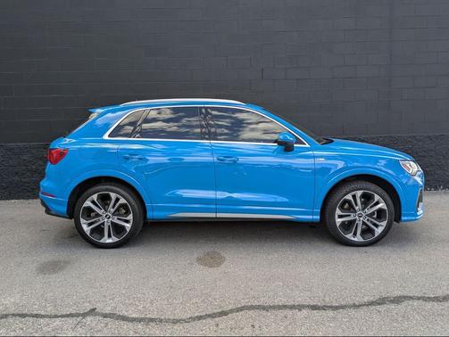 Turbo Blue 2019 Audi Q3 2.0T S line Prestige