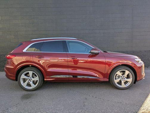 2025 Audi Q5 Prestige TFSI quattro S tronic