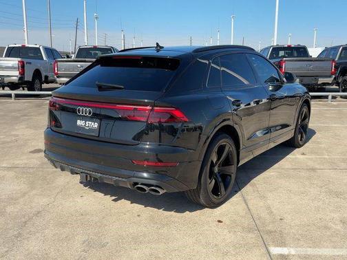 Mythos Black Metallic 2024 Audi SQ8 4.0T Premium Plus