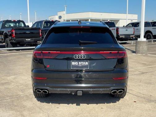 Mythos Black Metallic 2024 Audi SQ8 4.0T Premium Plus