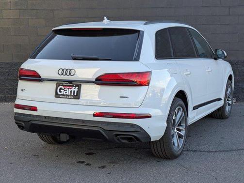 2025 Audi Q7 45 Premium