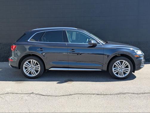 Blue 2019 Audi Q5 2.0T Premium Plus