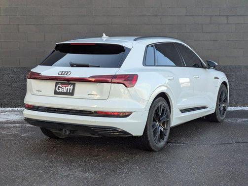 2023 Audi e-tron Premium Plus