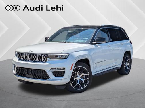 Bright White Clearcoat 2023 Jeep Grand Cherokee Summit