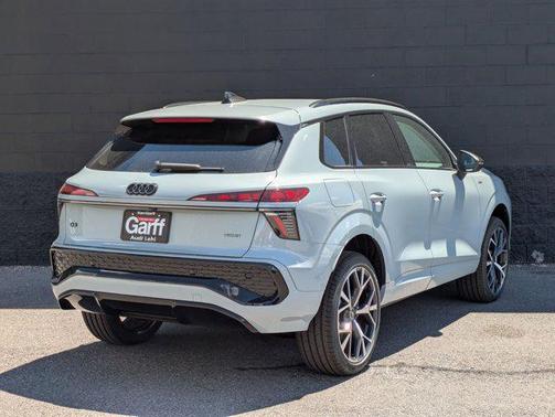 Arrow Gray Pearl Effect 2026 Audi Q3 TFSI quattro S tronic