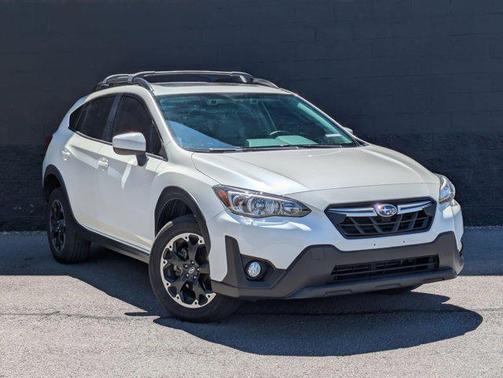 Crystal White Pearl 2021 Subaru Crosstrek Premium