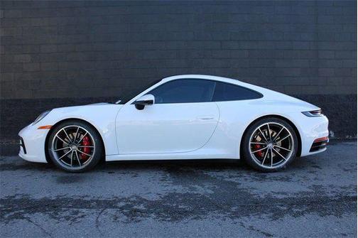2020 Porsche 911 Carrera 4S