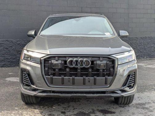 2025 Audi Q7 55 Premium Plus