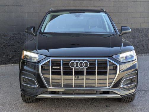 2023 Audi Q5 40 Premium Plus
