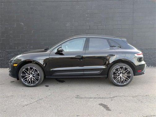 2025 Porsche Macan 