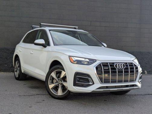 2023 Audi Q5 40 Premium Plus
