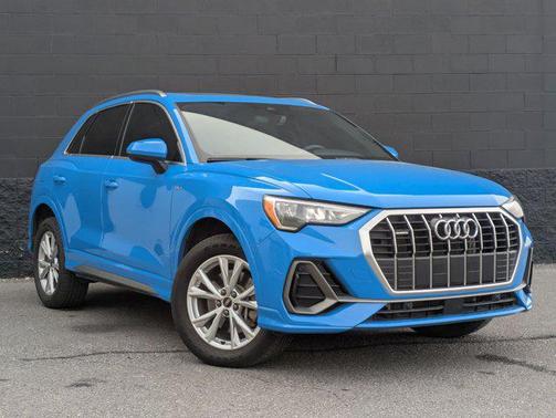2022 Audi Q3 45 S line Premium