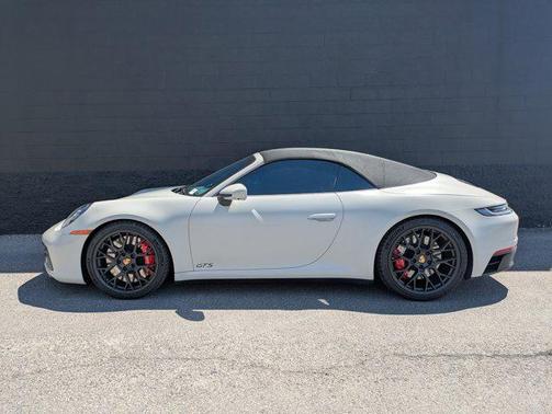 2023 Porsche 911 Carrera 4 GTS