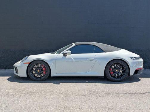 2023 Porsche 911 Carrera 4 GTS