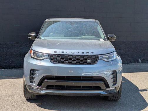 2023 Land Rover Discovery P300 S R-Dynamic