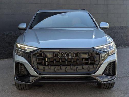 2025 Audi Q8 55 Premium
