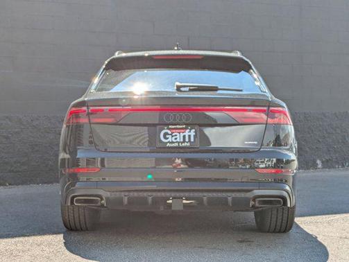 2025 Audi Q8 55 Premium Plus