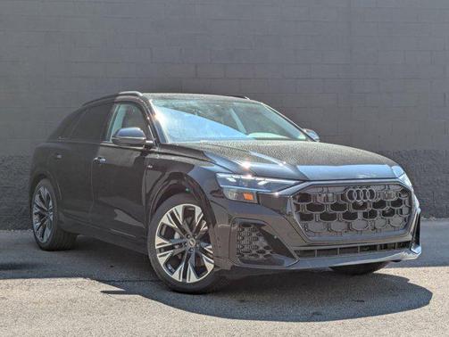 2025 Audi Q8 55 Premium Plus