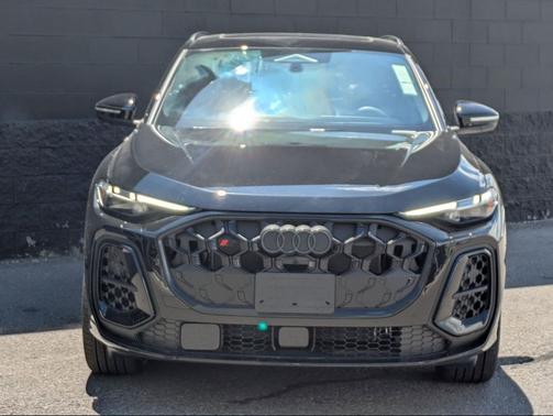 Mythos Black Metallic 2026 Audi SQ5 3.0T Premium Plus