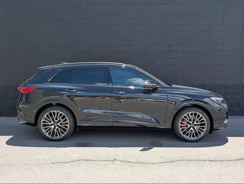 Mythos Black Metallic 2026 Audi SQ5 3.0T Premium Plus
