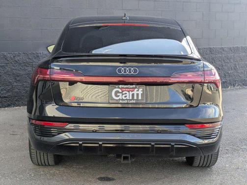 2024 Audi Q8 e-tron Premium Plus