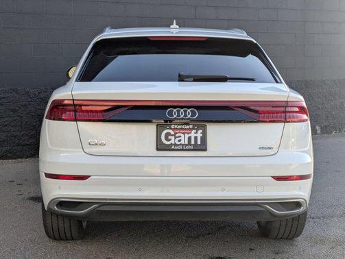 2023 Audi Q8 55 Premium