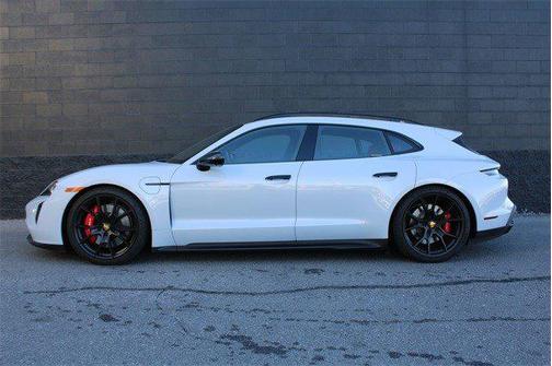 2024 Porsche Taycan GTS