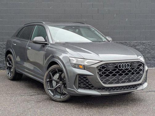 Daytona Gray Pearl Effect 2025 Audi RS Q8 4.0T