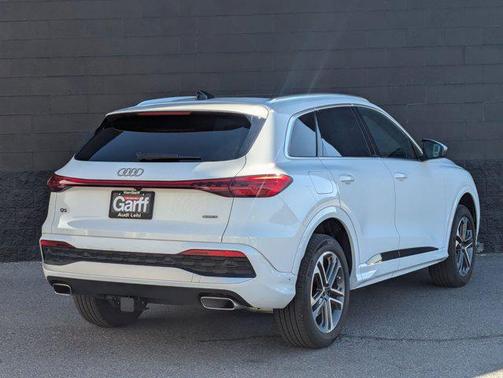 2025 Audi Q5 Premium Plus TFSI quattro S tronic