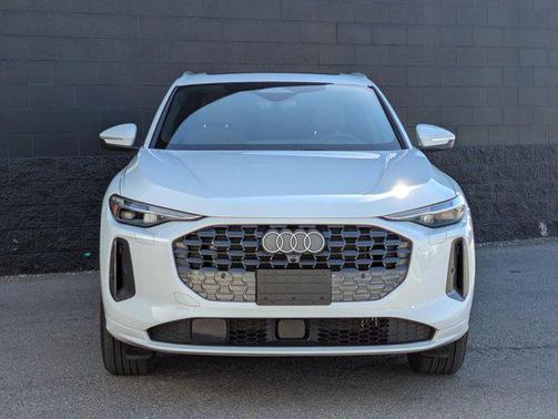 2025 Audi Q5 Premium Plus TFSI quattro S tronic