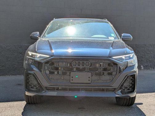 2025 Audi Q8 55 Premium Plus