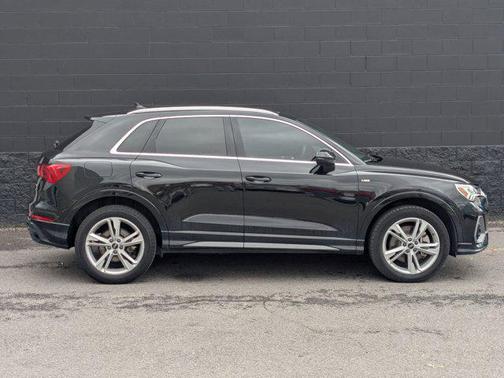 2022 Audi Q3 45 S line Premium Plus