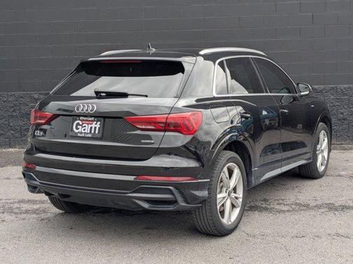 2022 Audi Q3 45 S line Premium Plus
