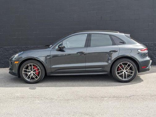 2024 Porsche Macan Base