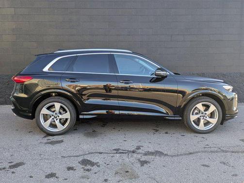 2025 Audi Q5 Prestige TFSI quattro S tronic