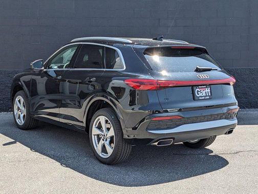 2025 Audi Q5 Premium Plus