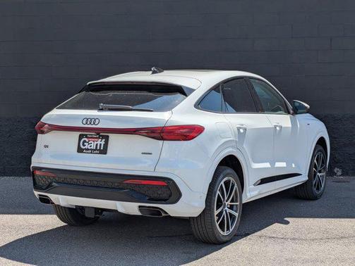 Arkona White 2026 Audi Q5 Sportback Premium Plus TFSI quattro S tronic