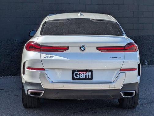 Mineral White Metallic 2021 BMW X6 xDrive40i