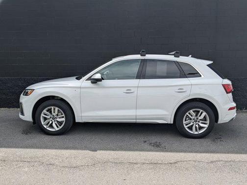 2024 Audi Q5 45 S line Premium
