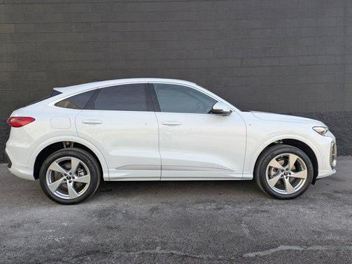 2025 Audi Q5 Premium Plus TFSI quattro S tronic