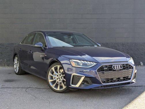 2022 Audi A4 45 S line Premium Plus