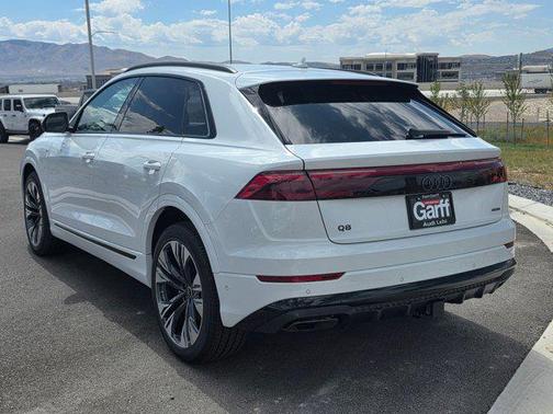 2025 Audi Q8 55 Premium Plus