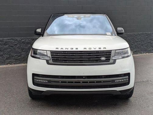 2023 Land Rover Range Rover P530 SE