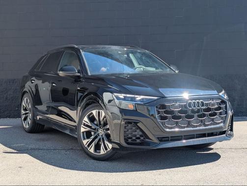 Mythos Black Metallic 2026 Audi Q8 55 Prestige